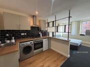 Nice 1 BA Studio flat for rent in Young Street,...