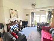 Cozy 1 bedroom apartment for rent in Warminster Road,...
