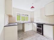 Deal! 1 bedroom flat for rent in Haw Bank Court,...