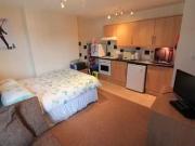 Charming 1 bedroom flat for rent in Lytton Road,...