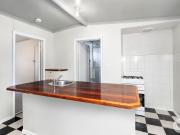 COZY 1 BEDROOM RETREAT!