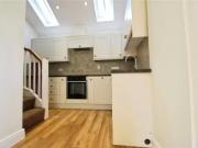 Charming 1 bedroom semi detached house for rent in...