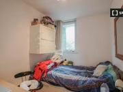 Unique 1 BR Room in shared 4 bedroom rental, London