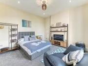 Nice 1 BR Whipcord Lane