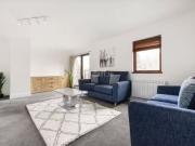 Nice 21 Raglan Hall, Clyde Road, Ballsbridge, Dublin 4... Nice 21 Raglan Hall, Clyde Road, Ballsbridge, Dublin 4...