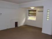 Deal! 2/36 Water Street, SOUTH BRISBANE House for rent...