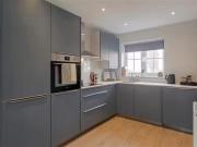 Just in! 2 BA 3 bedroom end of terrace house for rent in...