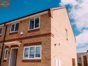 Nice 2 BA 3 bedroom semi detached house for rent in...