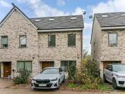 Cozy 2 BA 5 bedroom house for rent in Sewardstone Road,...