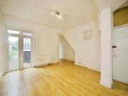 Cozy 2 bed flat in Walthamstow