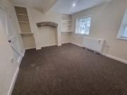 Cheap 2 bedroom cottage for rent in High Street,...