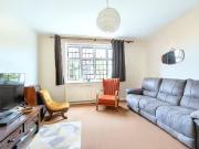 Just in! 2 bedroom flat for rent in Hatfield Road, St....