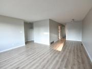 Cozy 2 Bedroom Main floor Unit in Glenbrook