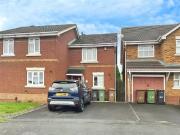 Unique 2 bedroom Semi Detached House to rent, Burgh Way,...
