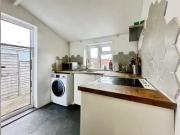 Rental! 2 bedroom terraced house for rent in Sloan...
