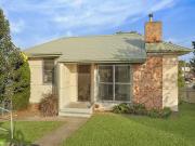 Nice 2 BR 95 Farmborough Road, Unanderra, NSW 2526