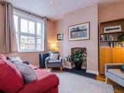 Charming 2 BR Beaconsfield Street