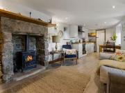 Nice 2 BR Hawthorne Cottages