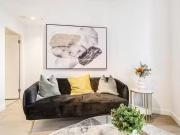 Cheap 2 BR Little Lonsdale Street