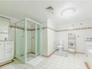 Cozy 307 Castlereagh Street, Haymarket Apartment for...