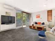 Rental! 38B Napier Street, South Melbourne VIC 3205