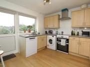 Cozy 3 bedroom bungalow for rent in Potters Way, Lower...
