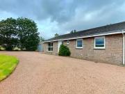 Nice 3 bedroom bungalow for rent in Uppermill, Hatton,...