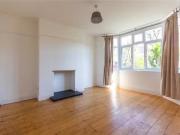 Just in! 3 bedroom semi detached house for rent in...