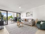 Nice 3 BR Oxlade Drive Nice 3 BR Oxlade Drive