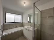 Deal! 3 Knight Court, Munno Para Downs, SA 5115