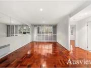 Cozy 4033/118 Russell Street, Melbourne Apartment for...