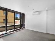 Unique 404/7 Katherine Place, MELBOURNE Apartment for...
