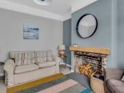 For Rent! 4 BR Canterbury Road