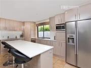 Just in! 4 Casetta Court, Varsity Lakes, QLD 4227