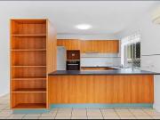 New 5/8 Zahner Place, Manly West, QLD 4179