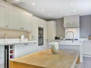 Cozy 5 bedroom detached house for rent in Woodlands,...