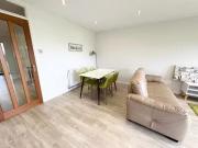 Just in! 5b Helens Lea