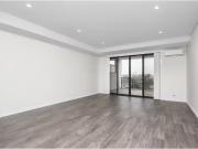 Charming 605/7 11 Derowie Avenue, Homebush Apartment for...