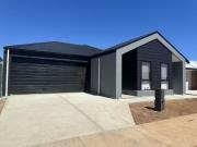 Unique 6 Cornwall Street, Munno Para Downs, SA 5115