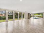 Cozy 7 Duncton Court, Leeming, WA 6149