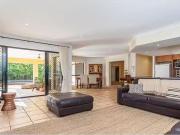 Nice 7 Lightwood Place, Sinnamon Park, QLD 4073