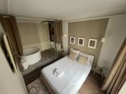 Cozy and fully equipped 2 room apartment in the heart of... Cozy and fully equipped 2 room apartment in the heart of...