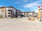 Cozy and Private Condo in Skyview Ranch