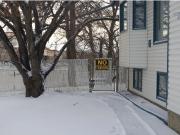 Cozy and spacious 2 Bed & 1 Bath Basement Suite in...