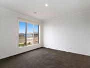 Cozy and Spacious Home in Armstrong Creek!