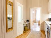 Cozy apartment/2 min to metro/4 stops to center