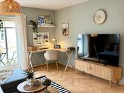 Cozy Apartment direct in the City huge balcony, Dresden...