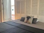 Cozy apartment with private terrace in Lisbon