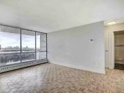 Charming Brampton 1 Bedroom 186 Church Street, East
