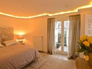 Cozy, charming studio in vibrant neighbourhood,...